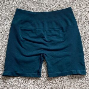 Alphalete • Amplify Short 4.5” Midnight